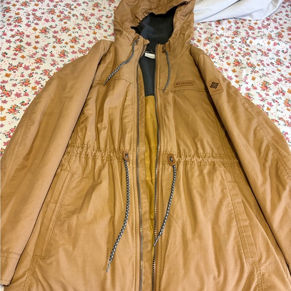 Columbia Jackets & Blazers - Columbia Tan Ski Jacket with Drawstring Hood